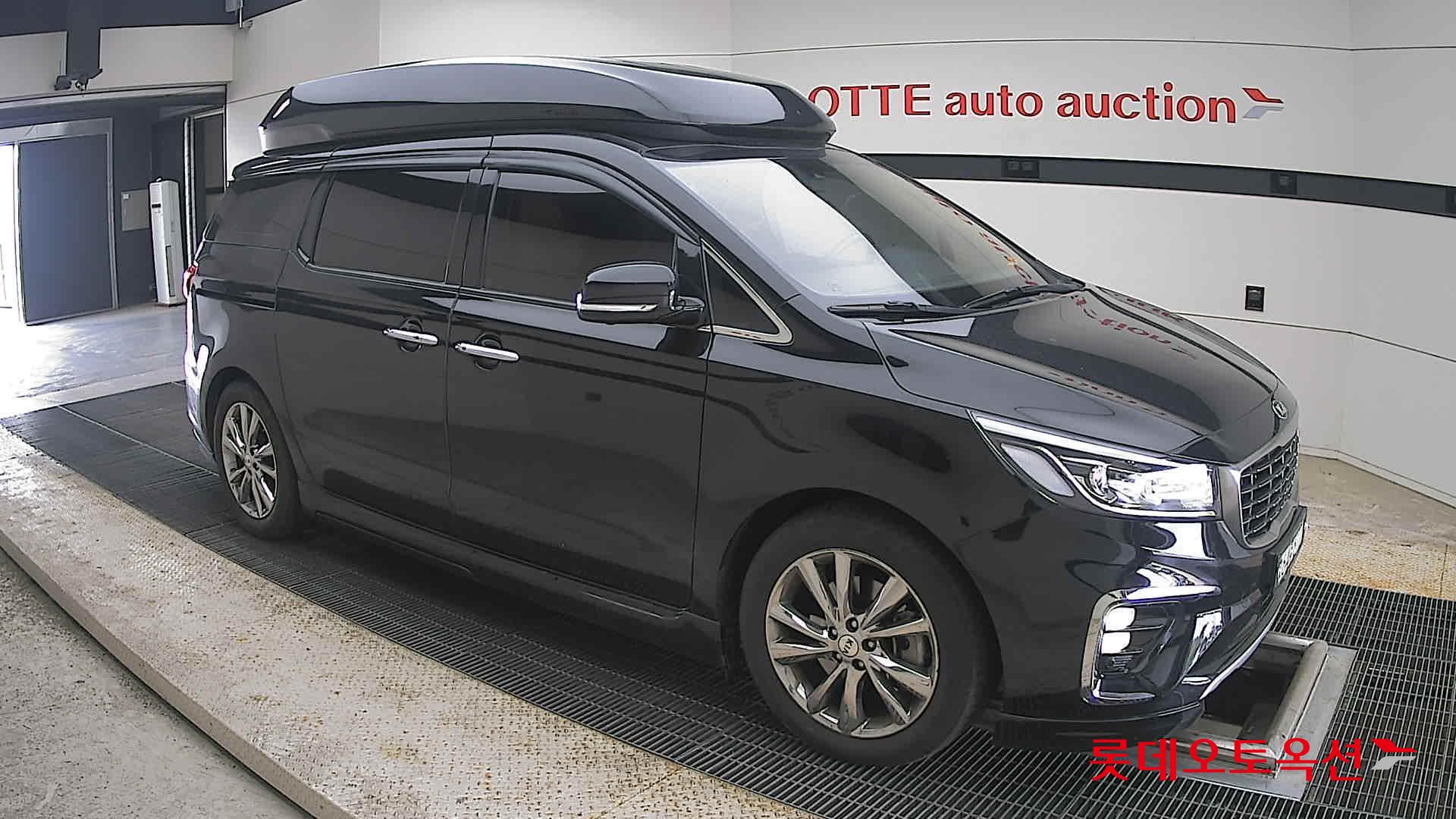 2019 - kia carnival