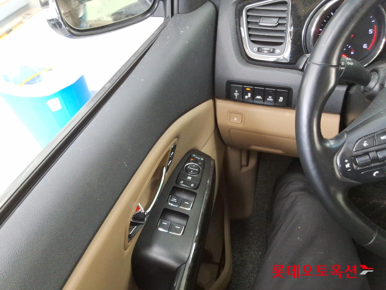 2019 - kia carnival