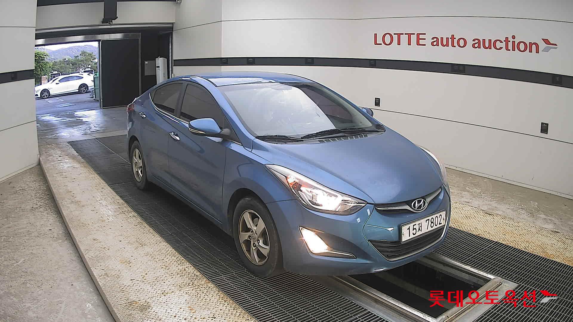 2014 - hyundai avante
