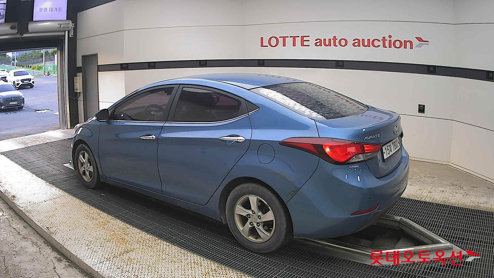 2014 - hyundai avante