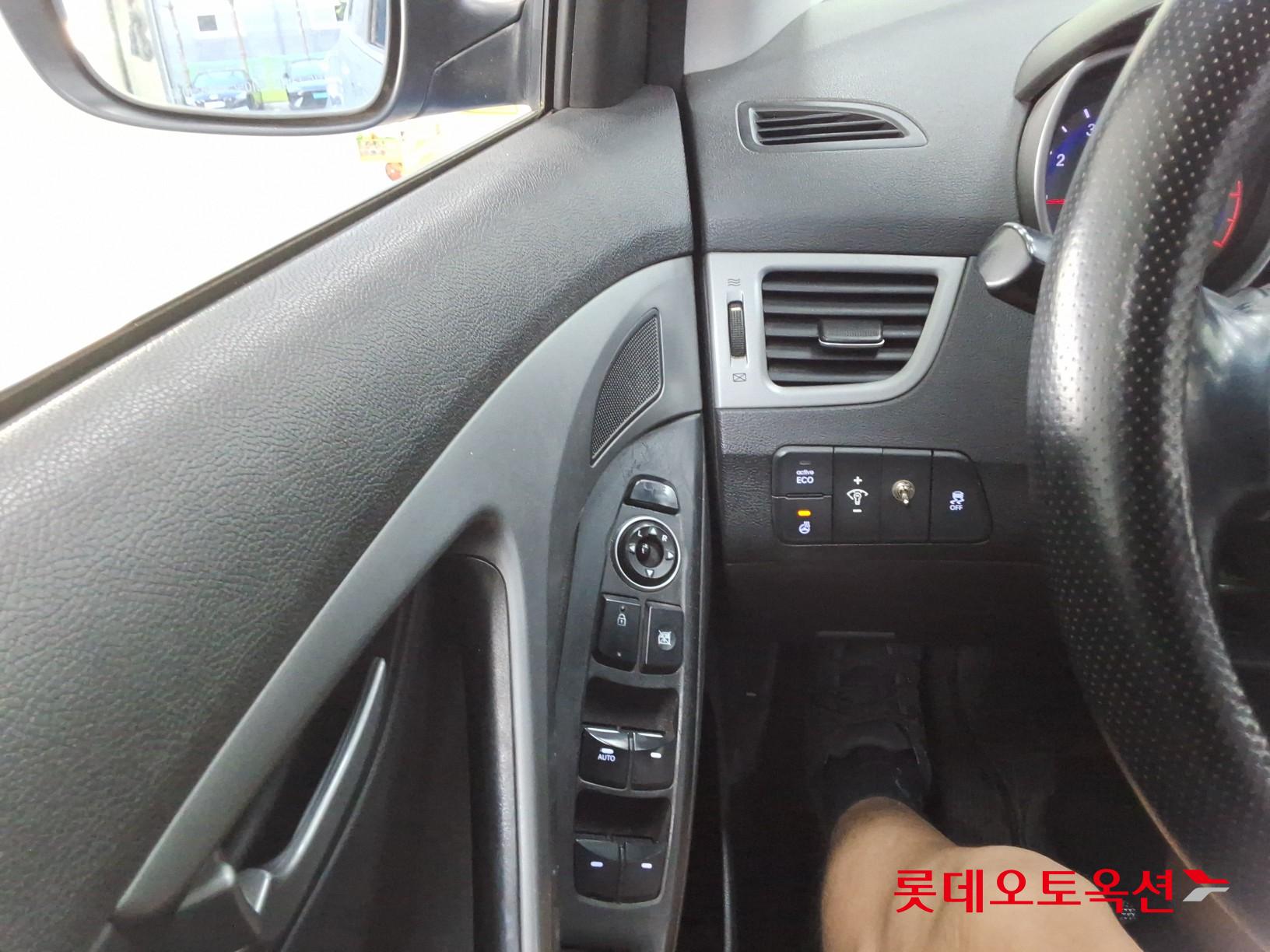2014 - hyundai avante