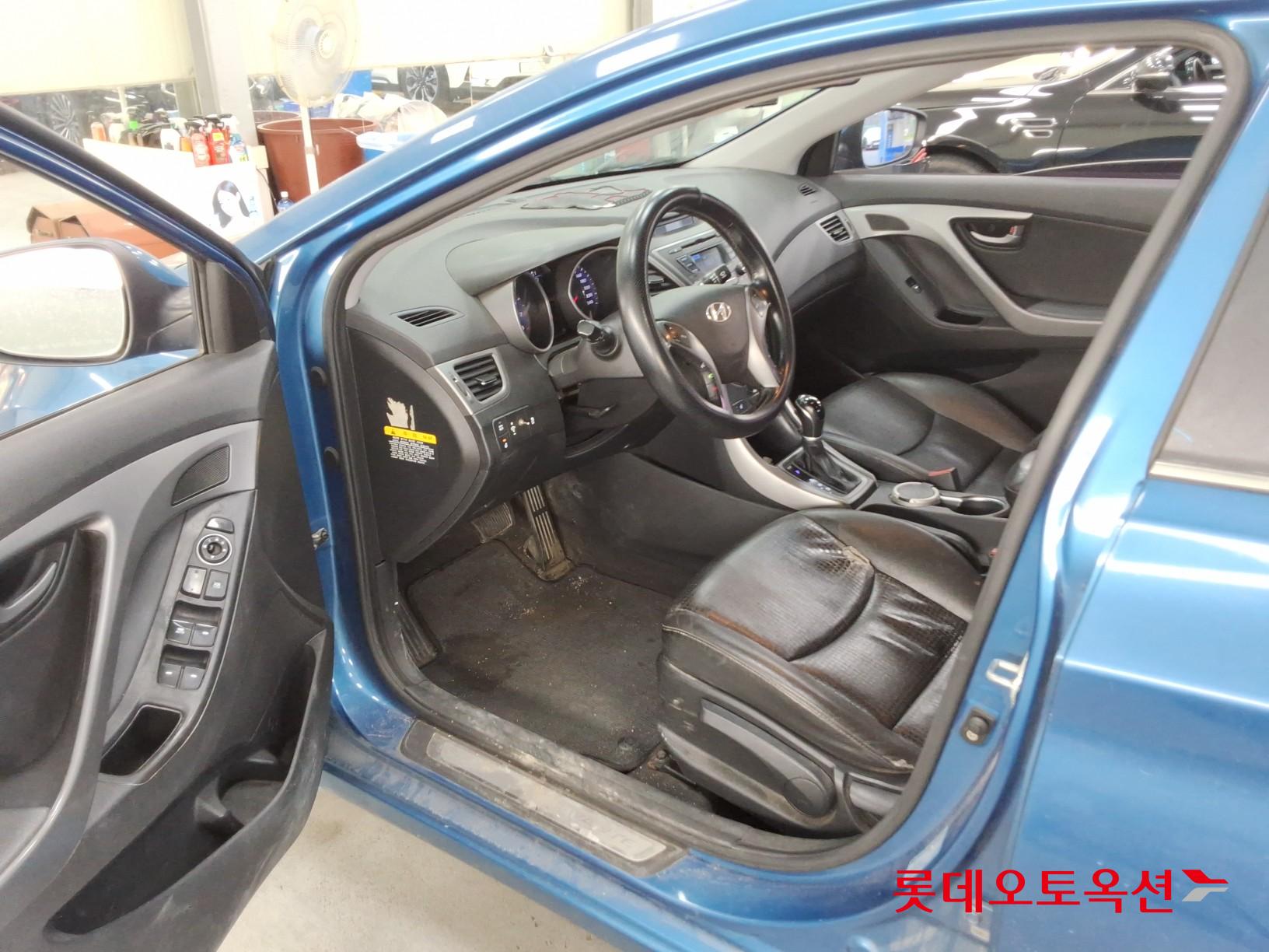2014 - hyundai avante