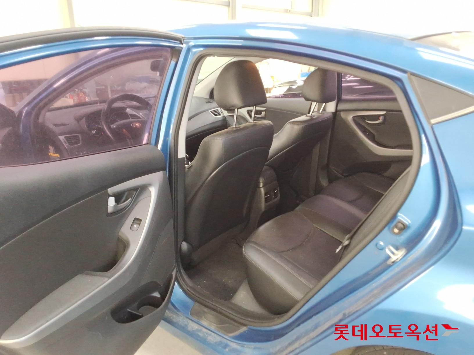 2014 - hyundai avante