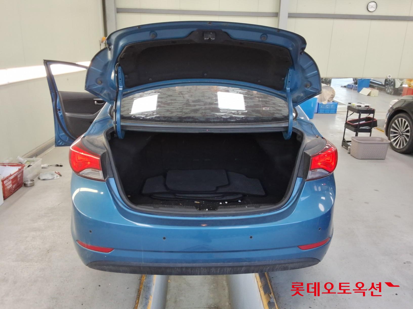 2014 - hyundai avante