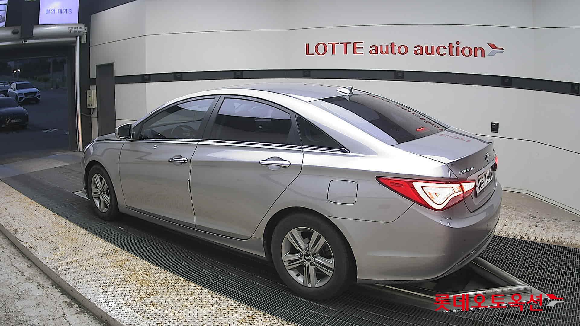 2013 - hyundai sonata