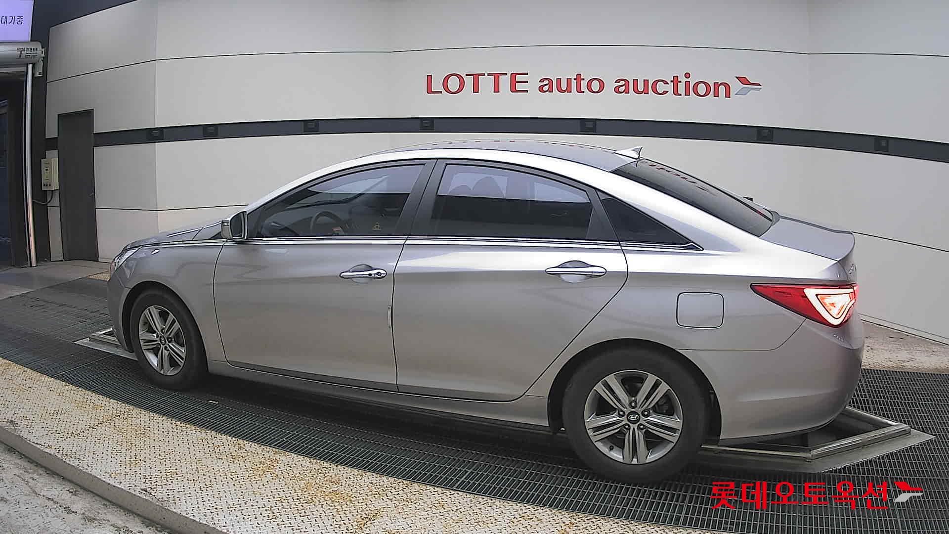 2013 - hyundai sonata