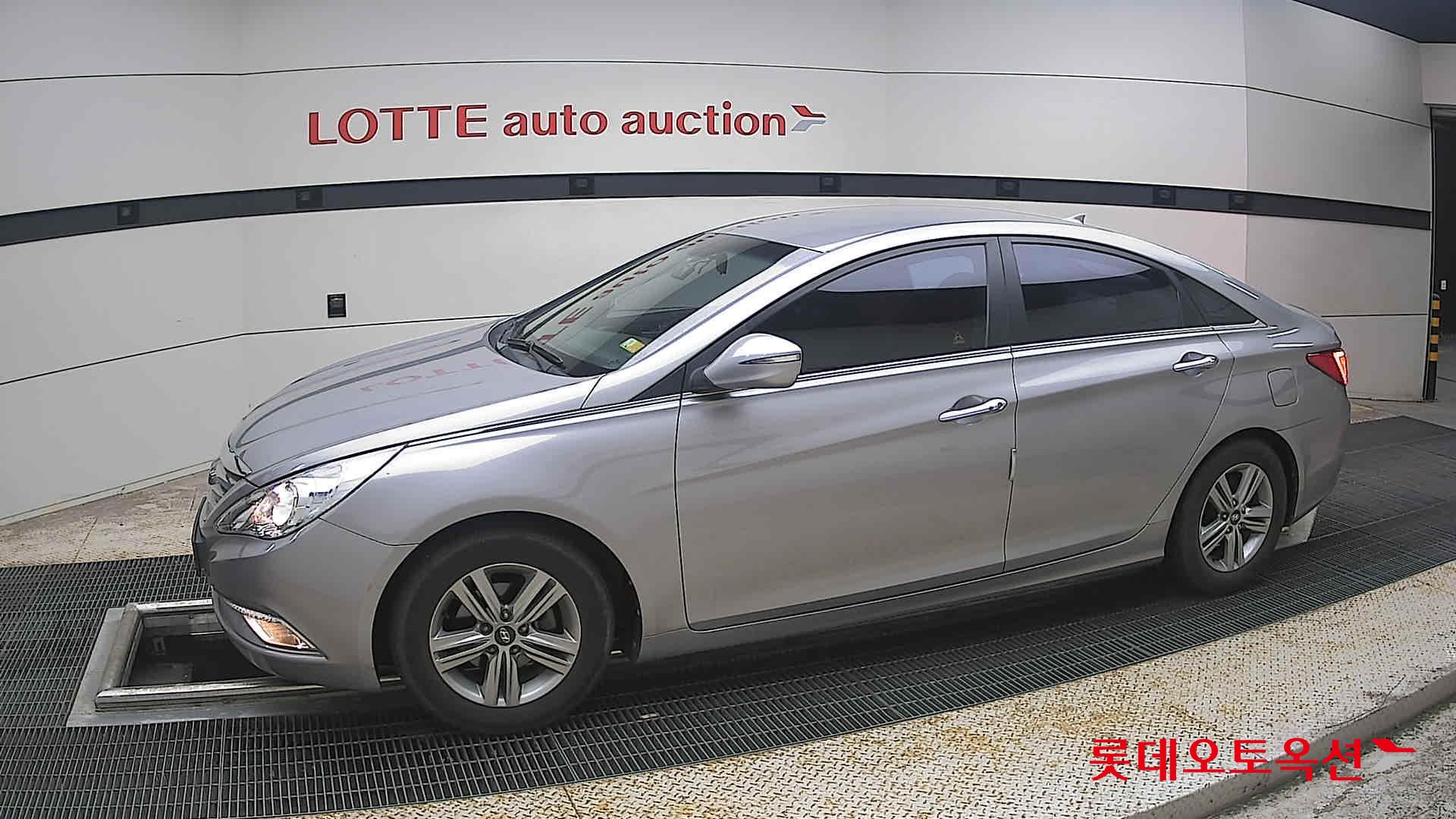 2013 - hyundai sonata