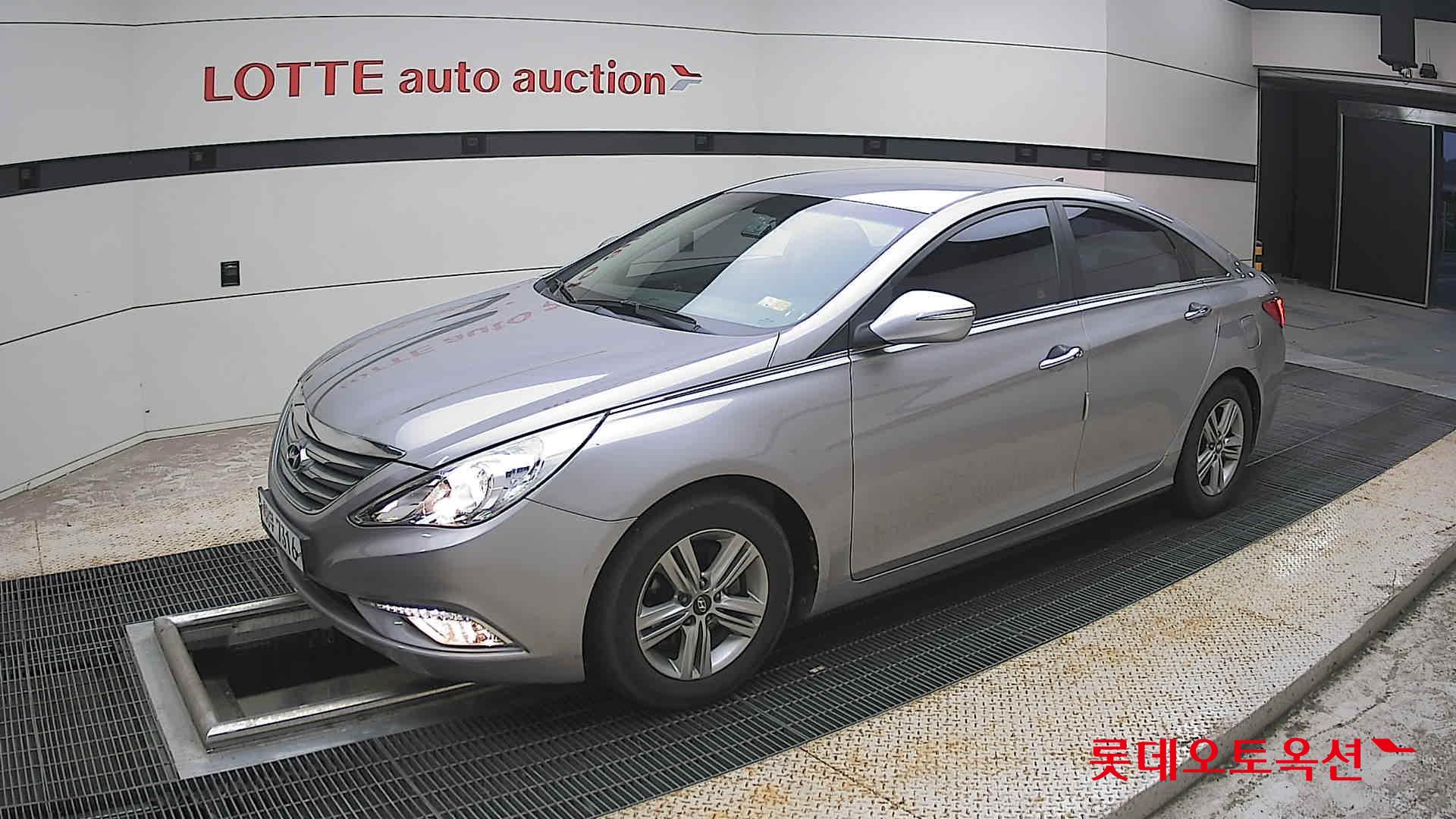2013 - hyundai sonata