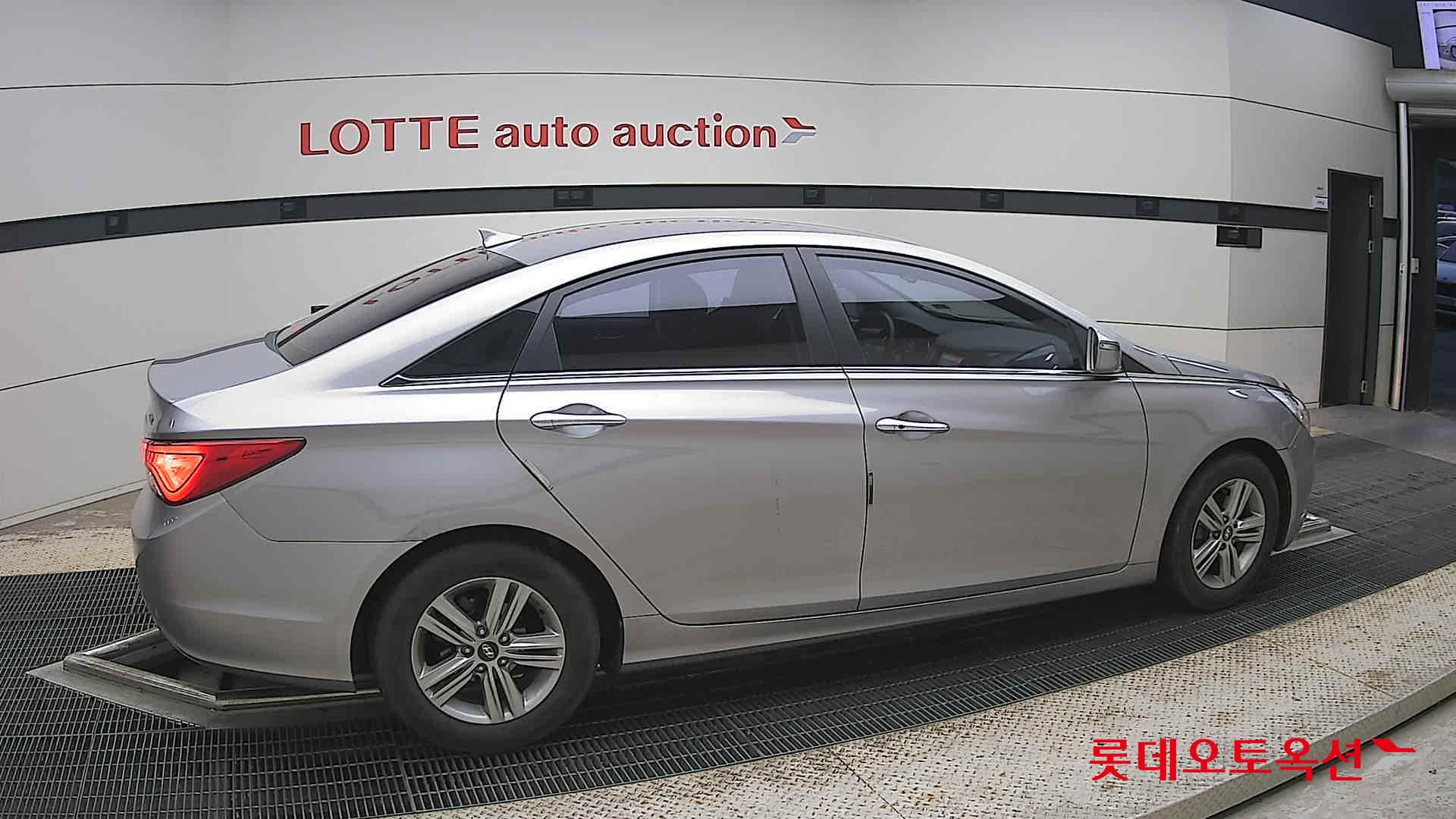 2013 - hyundai sonata