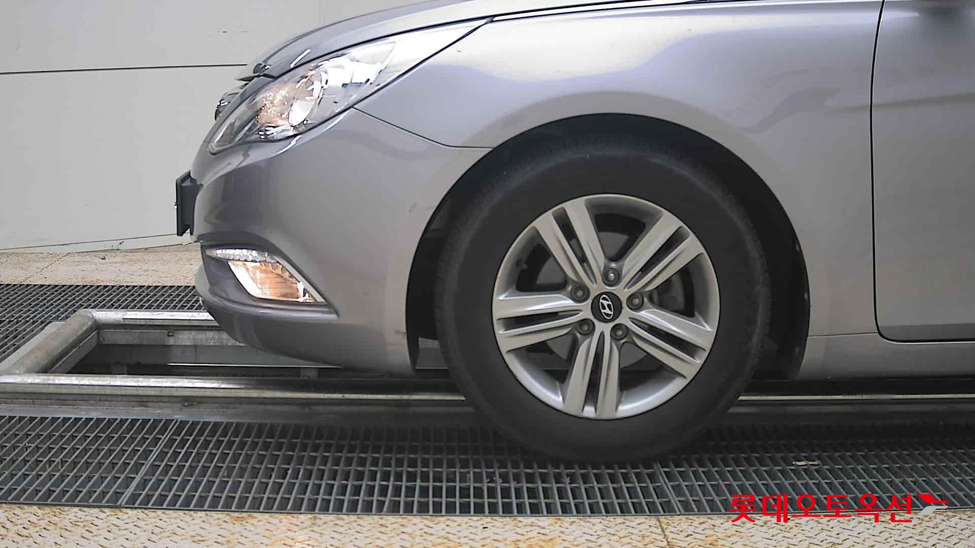 2013 - hyundai sonata