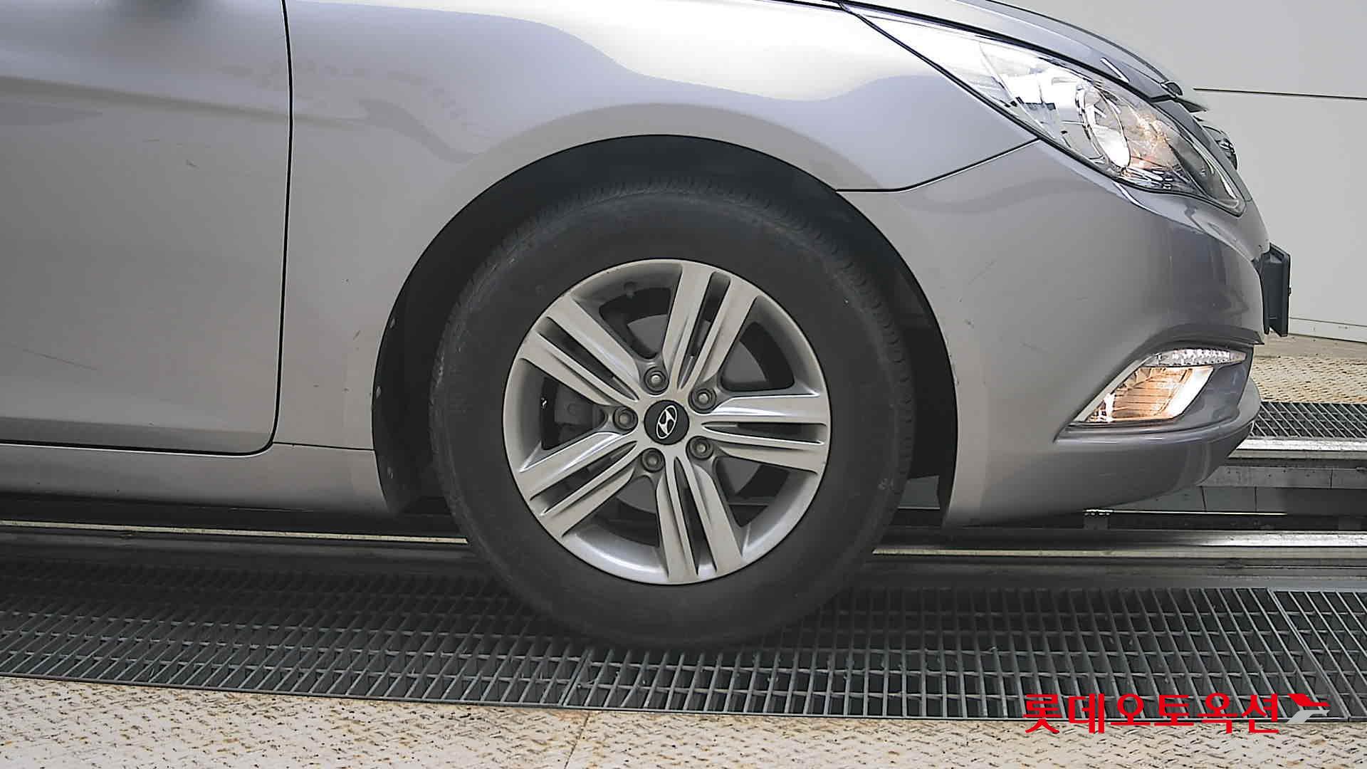 2013 - hyundai sonata