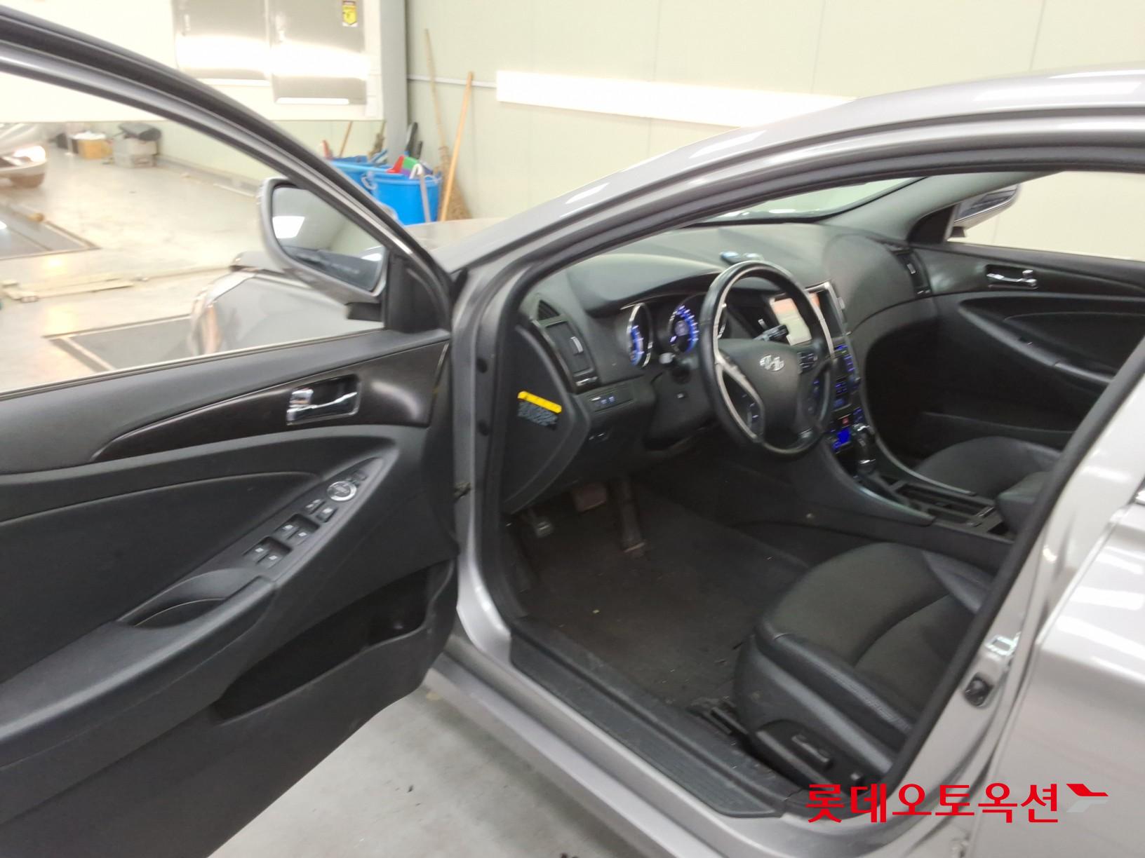 2013 - hyundai sonata