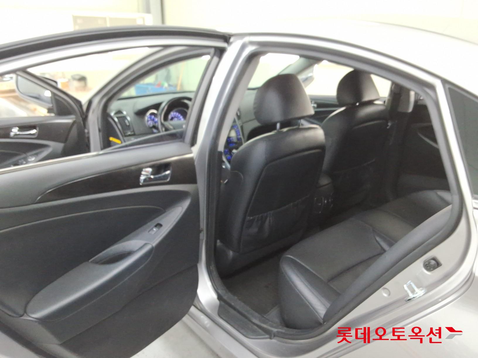 2013 - hyundai sonata