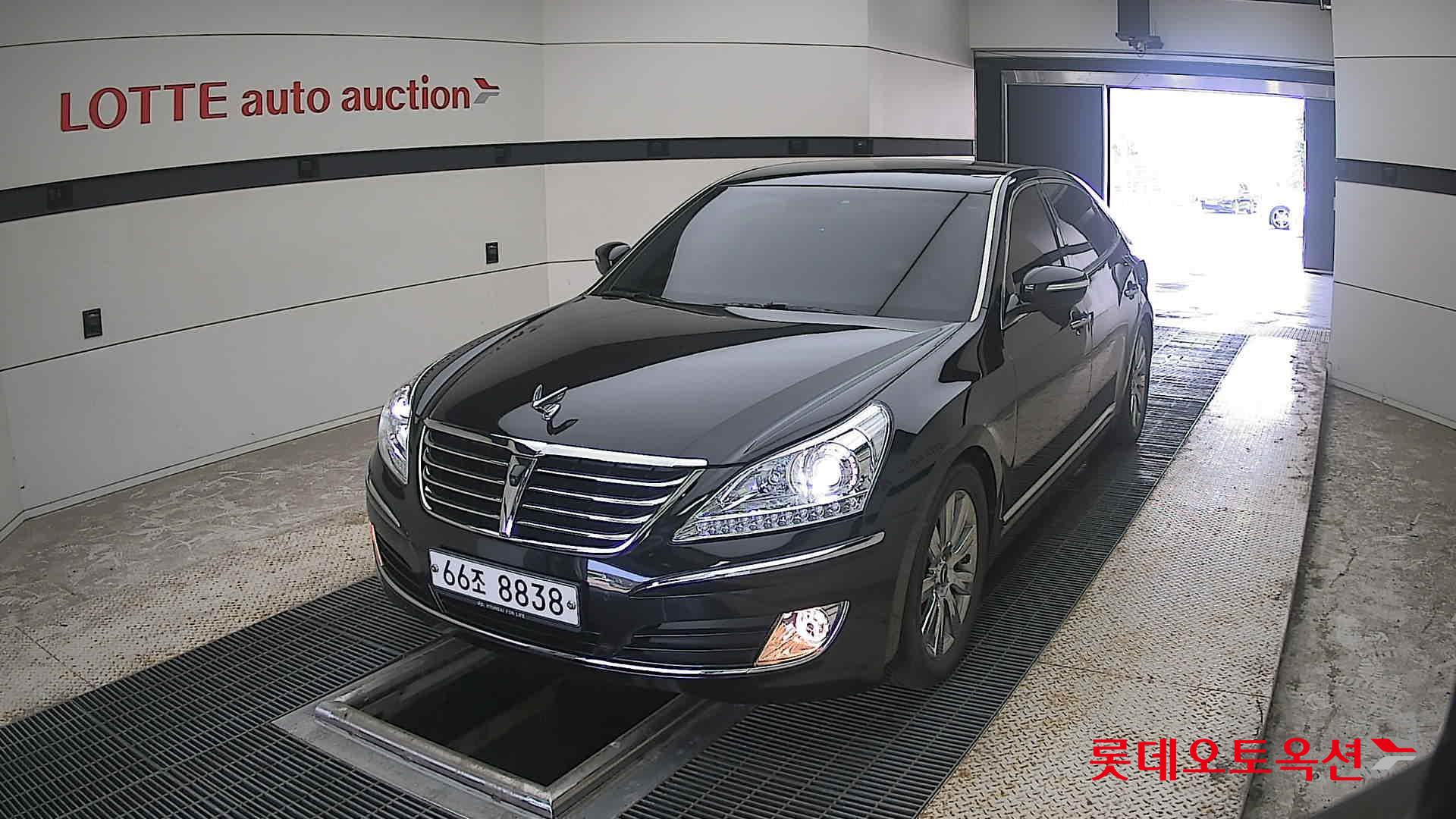2012 - hyundai equus