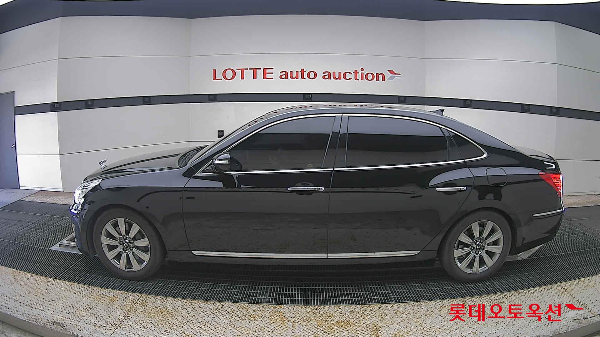 2012 - hyundai equus