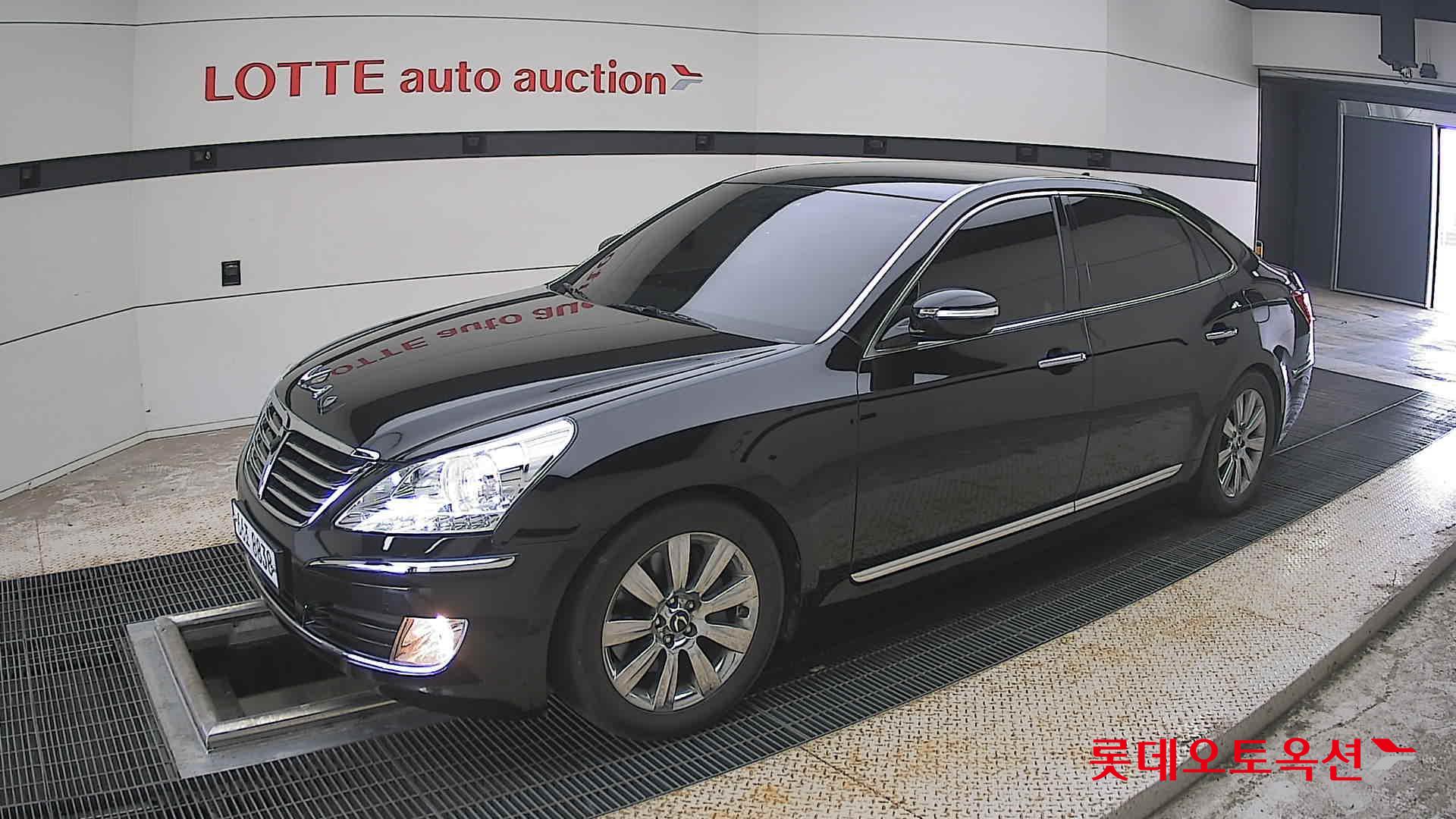 2012 - hyundai equus
