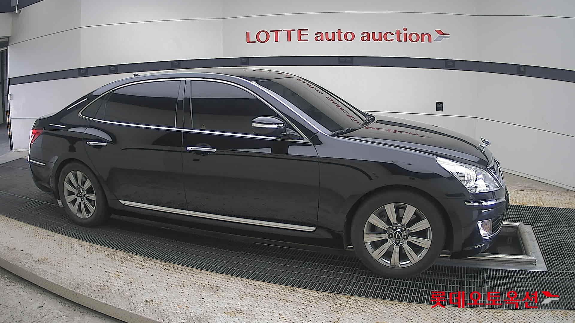 2012 - hyundai equus