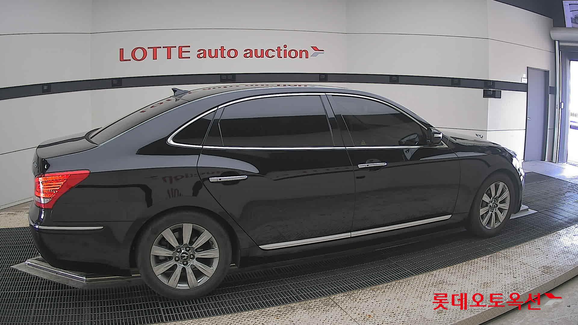2012 - hyundai equus