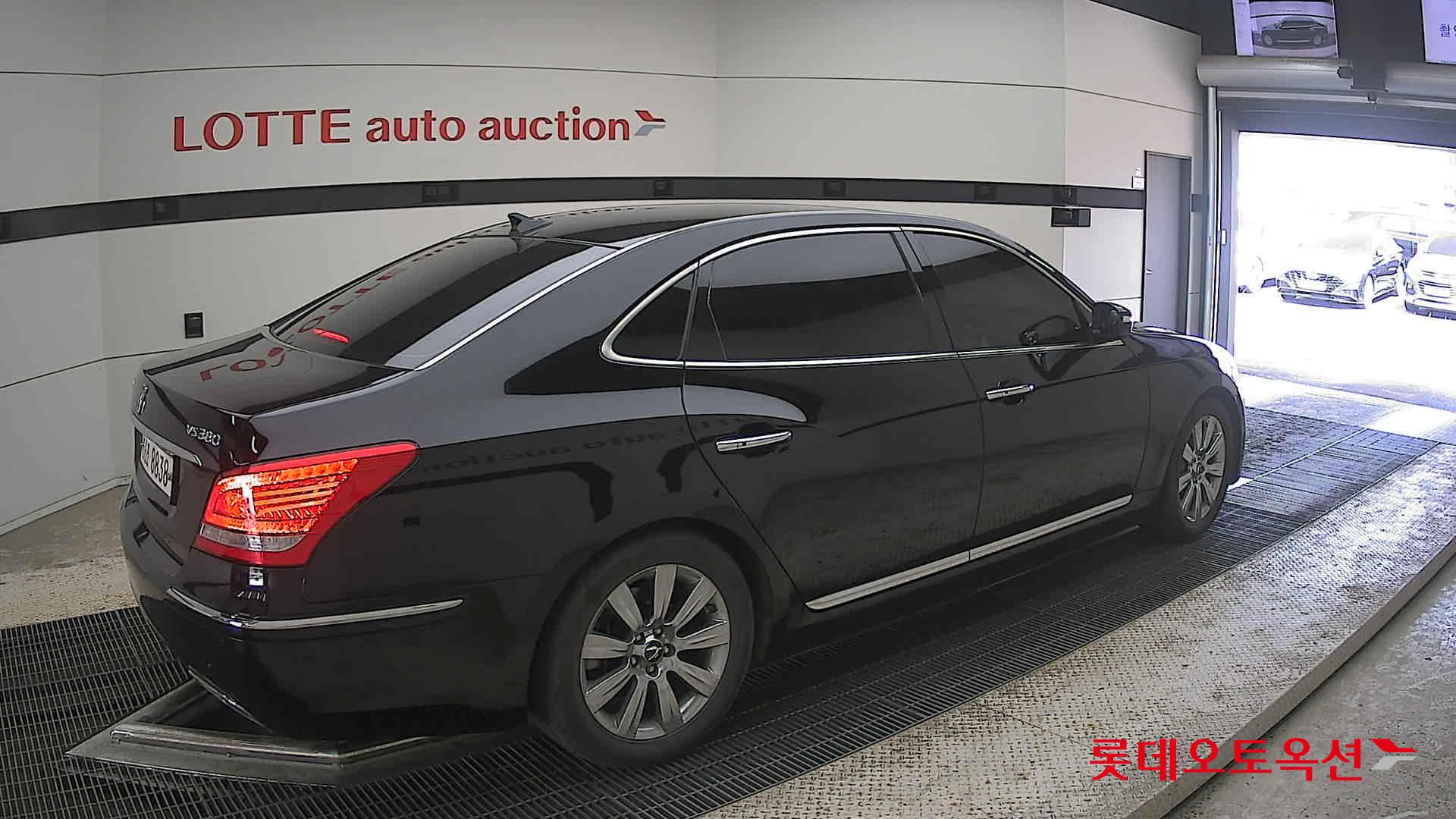 2012 - hyundai equus