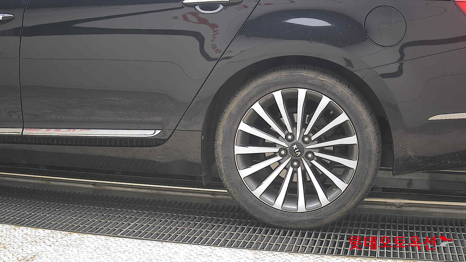2013 - kia k7