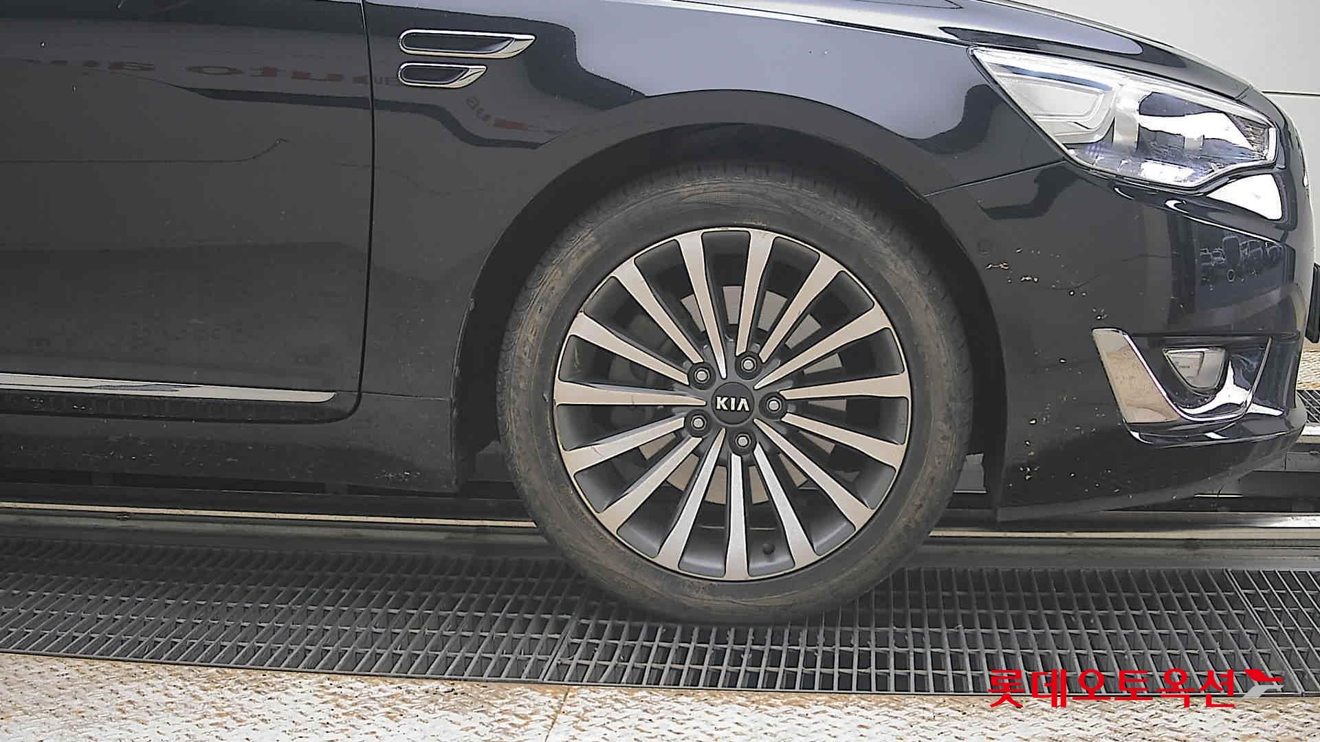 2013 - kia k7