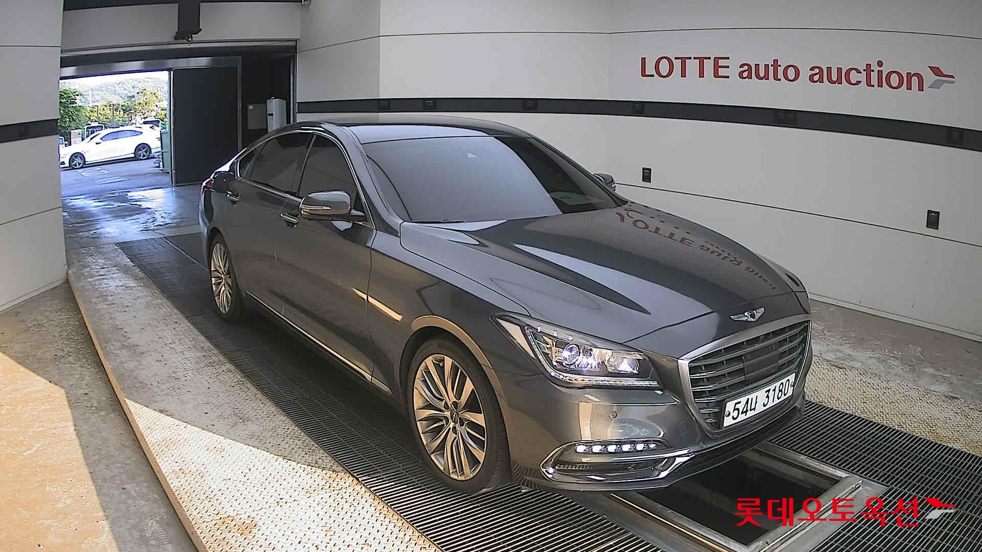 2018 - genesis g80