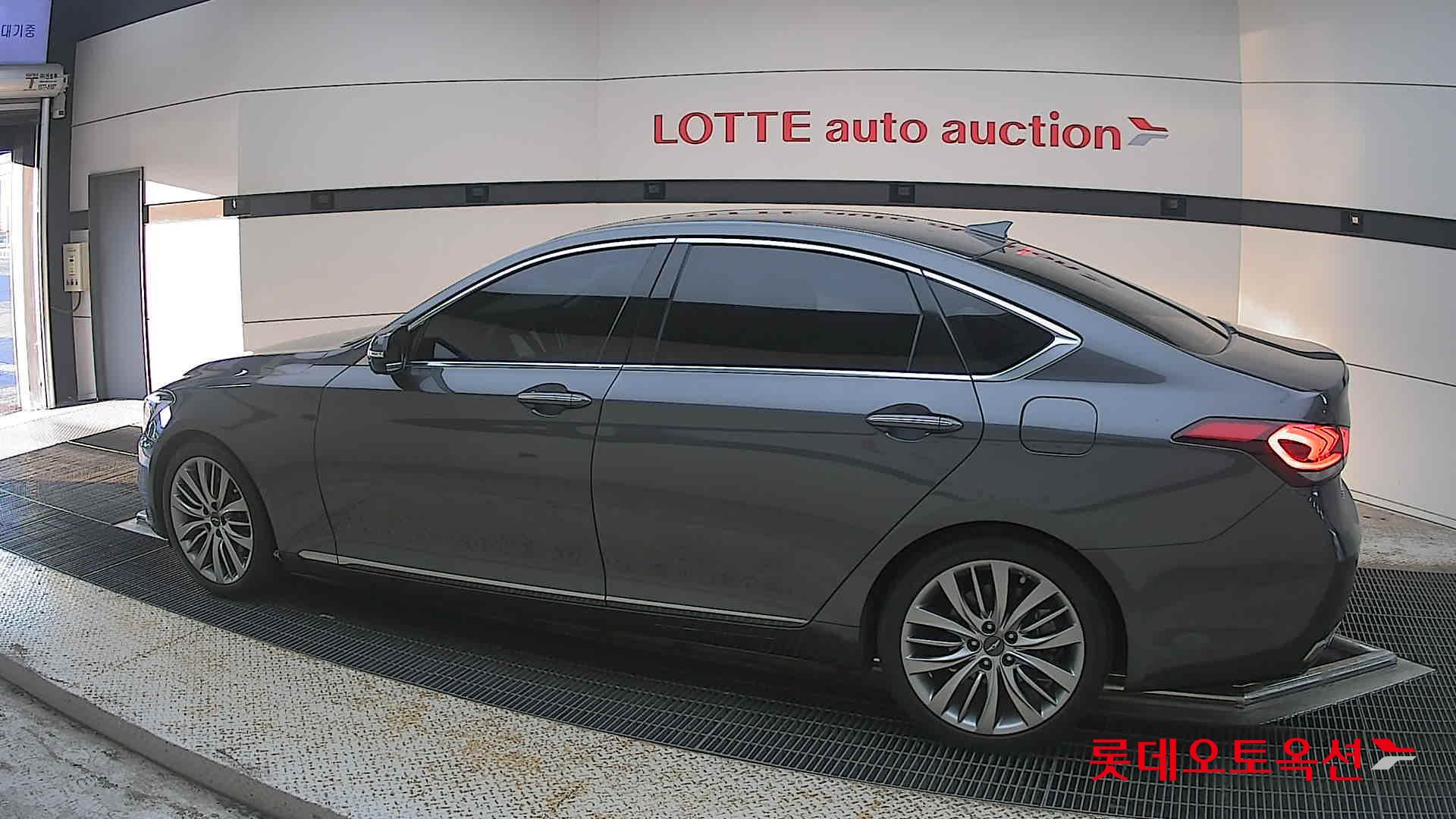 2018 - genesis g80