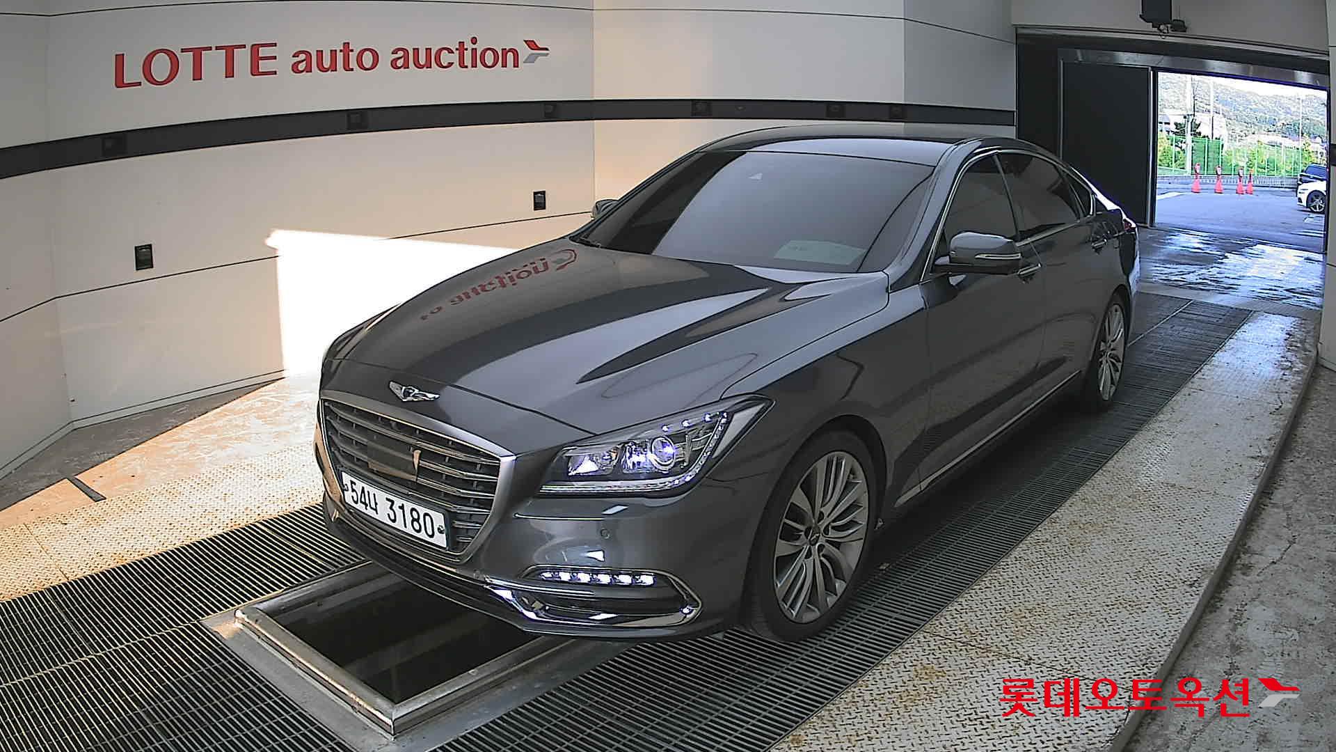 2018 - genesis g80