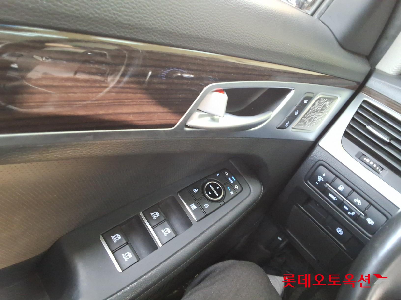 2018 - genesis g80