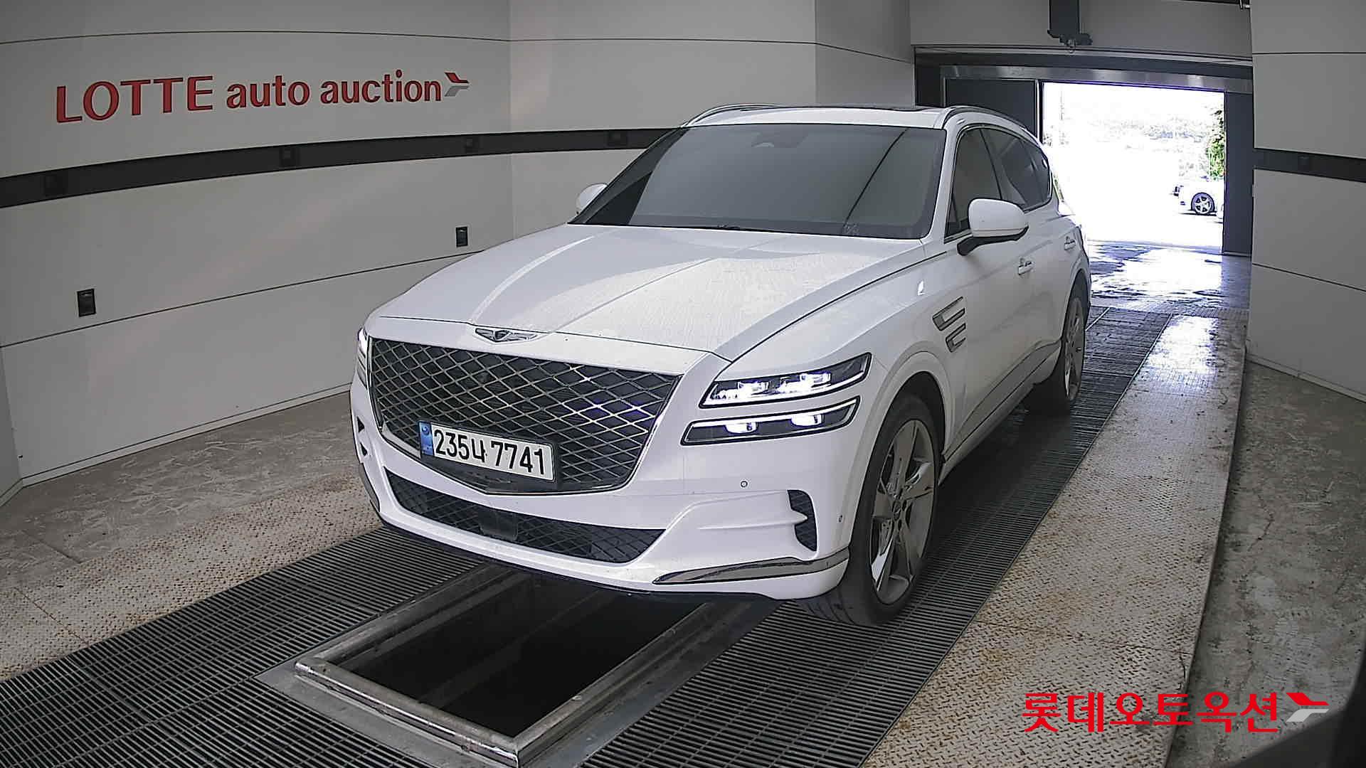 2021 - genesis gv80