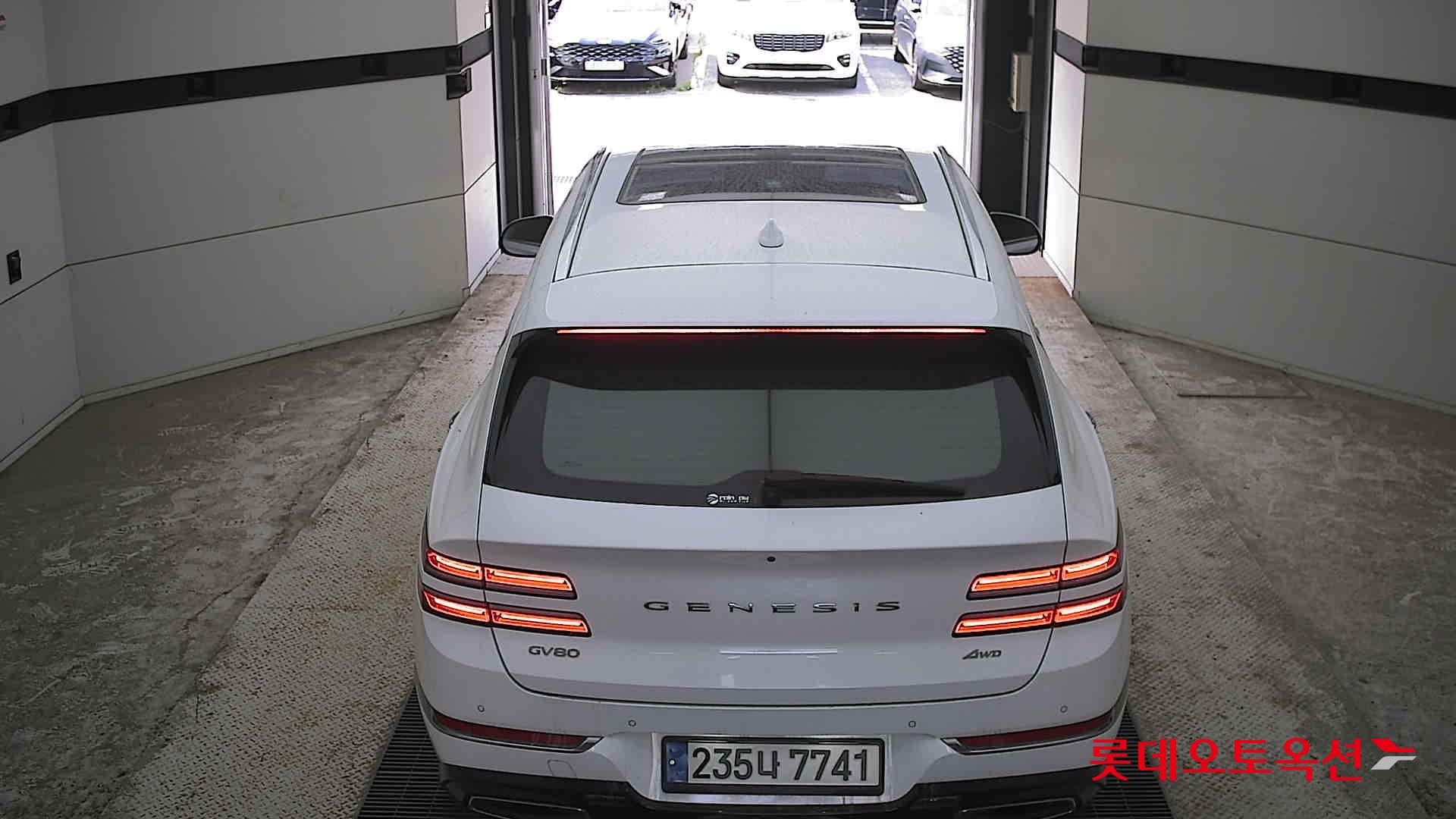 2021 - genesis gv80