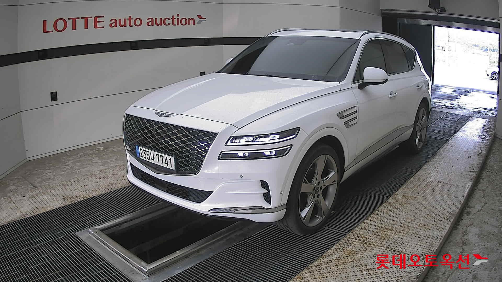 2021 - genesis gv80