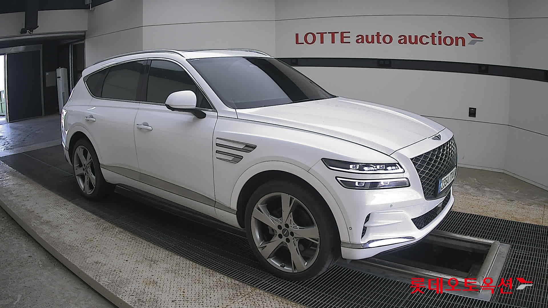2021 - genesis gv80