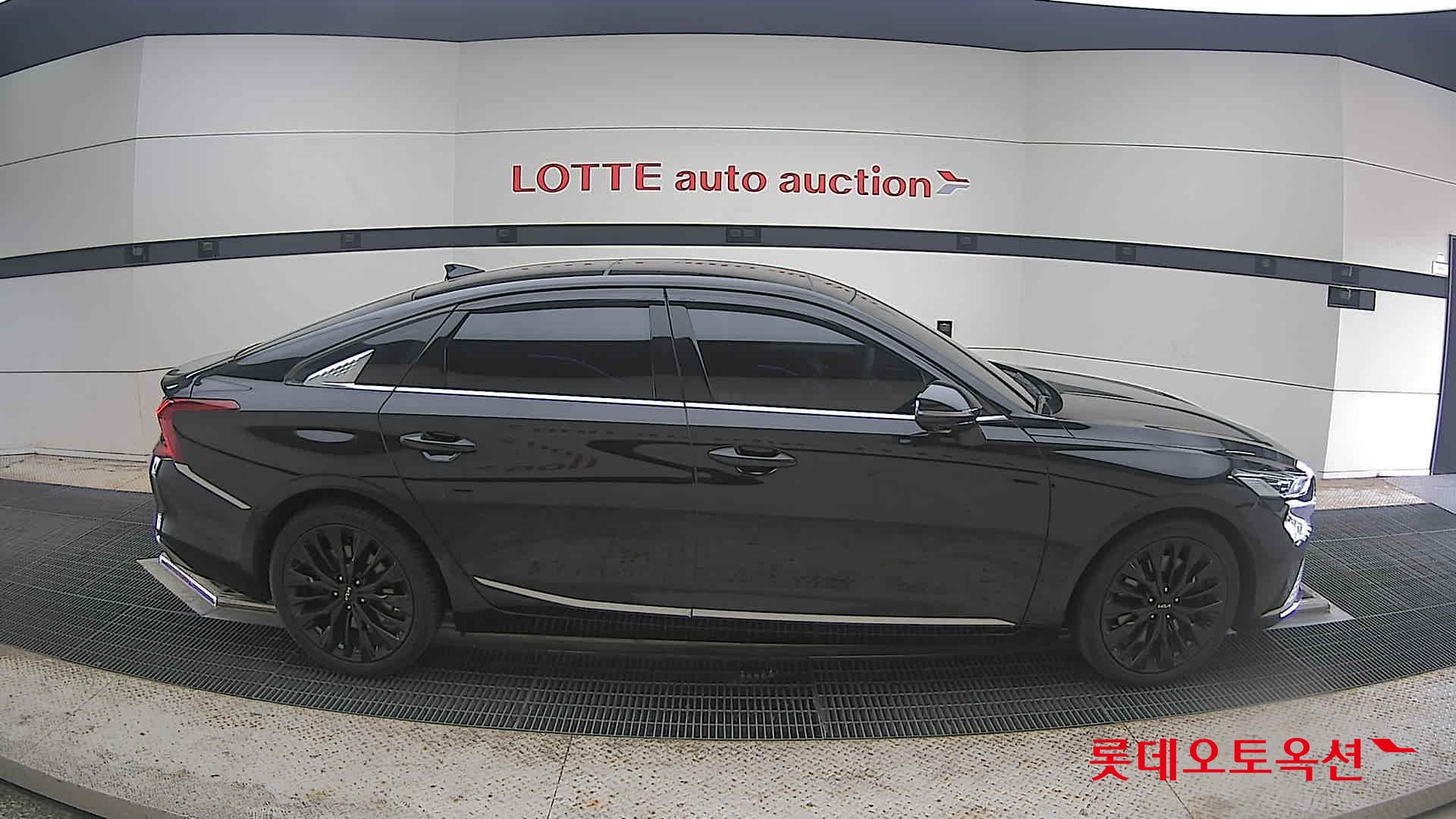 2022 - kia k8