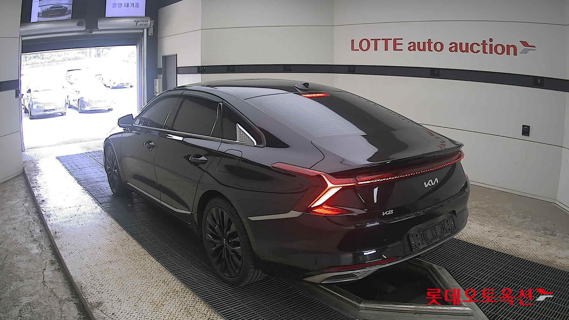 2022 - kia k8