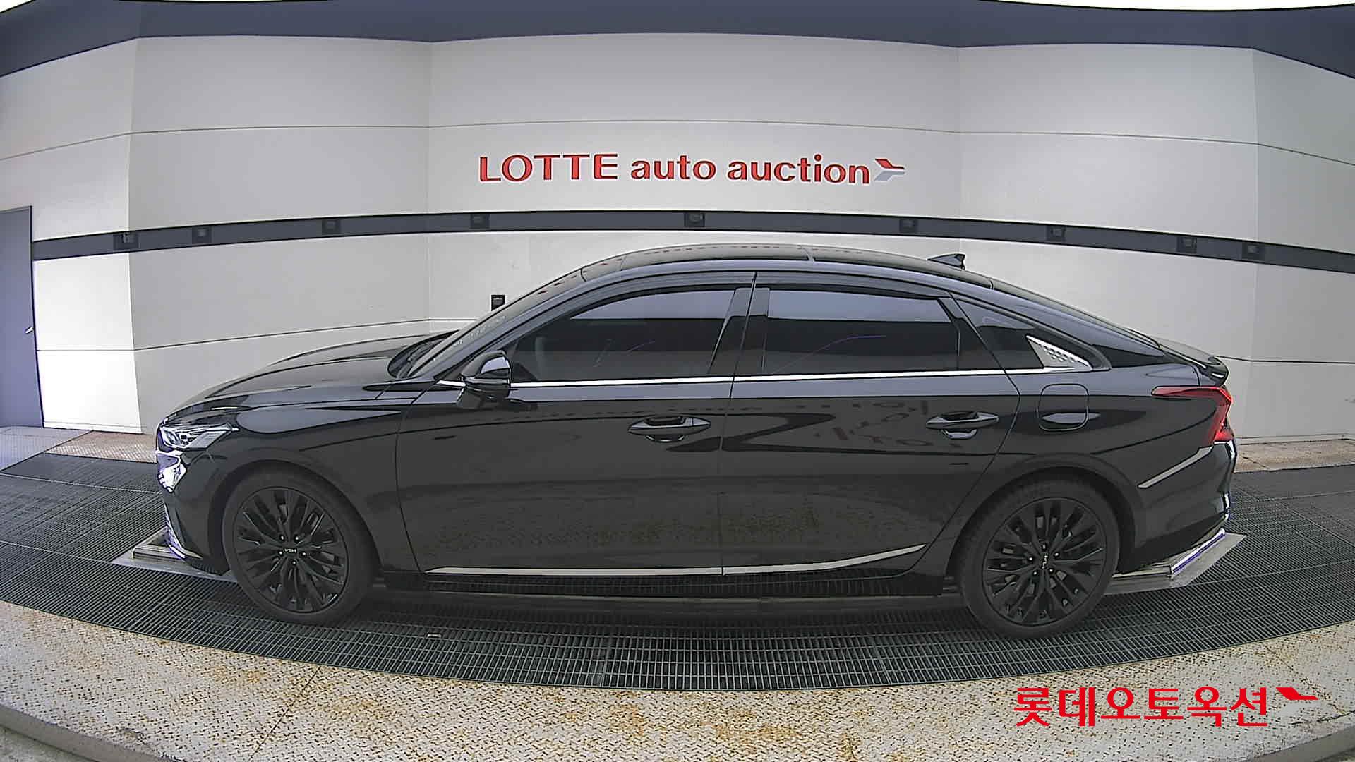 2022 - kia k8