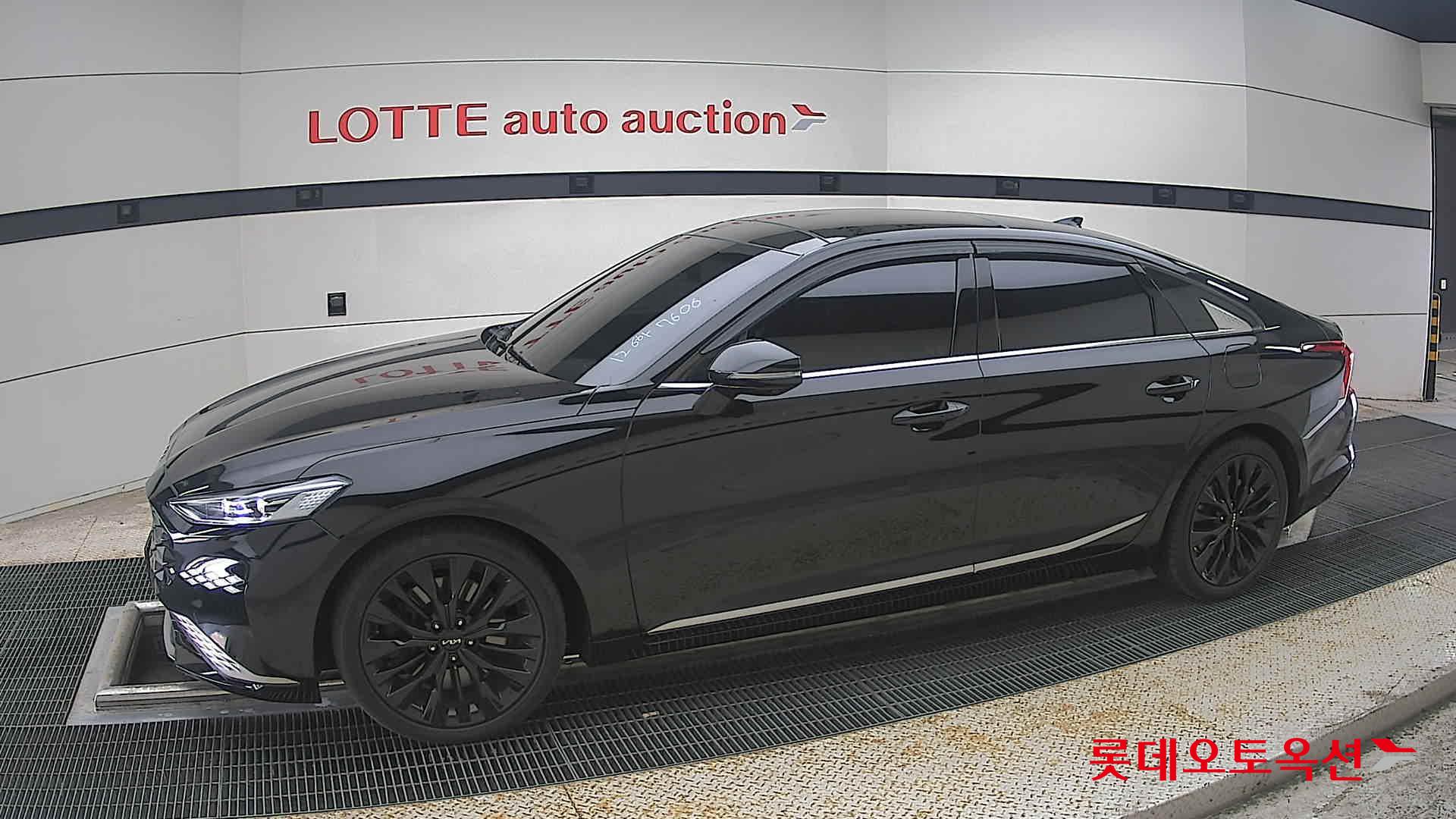 2022 - kia k8