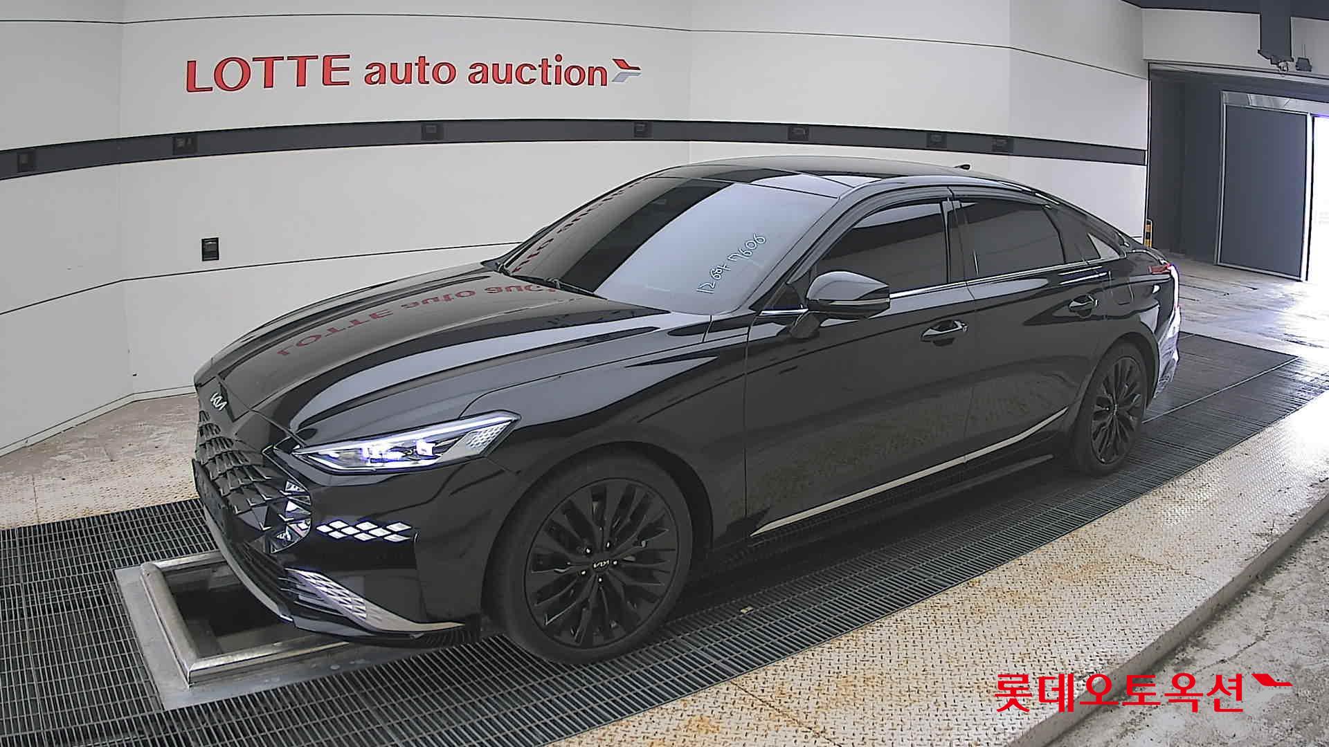 2022 - kia k8