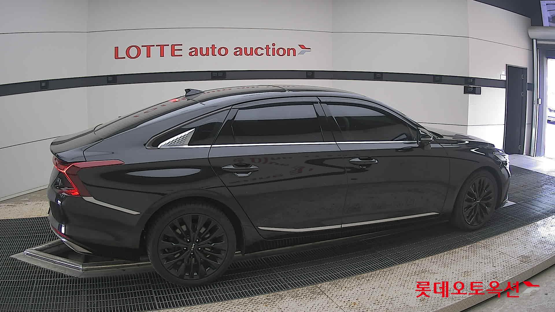 2022 - kia k8