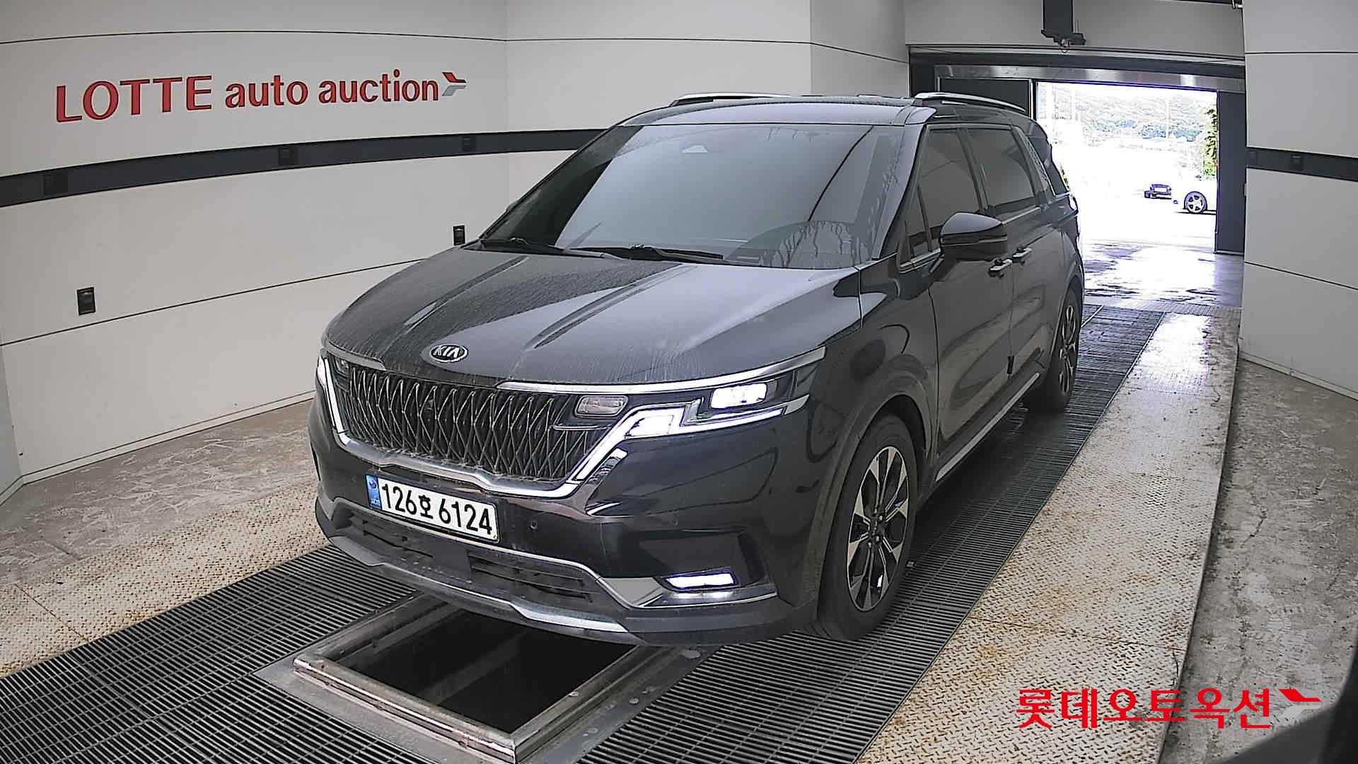 2021 - kia carnival