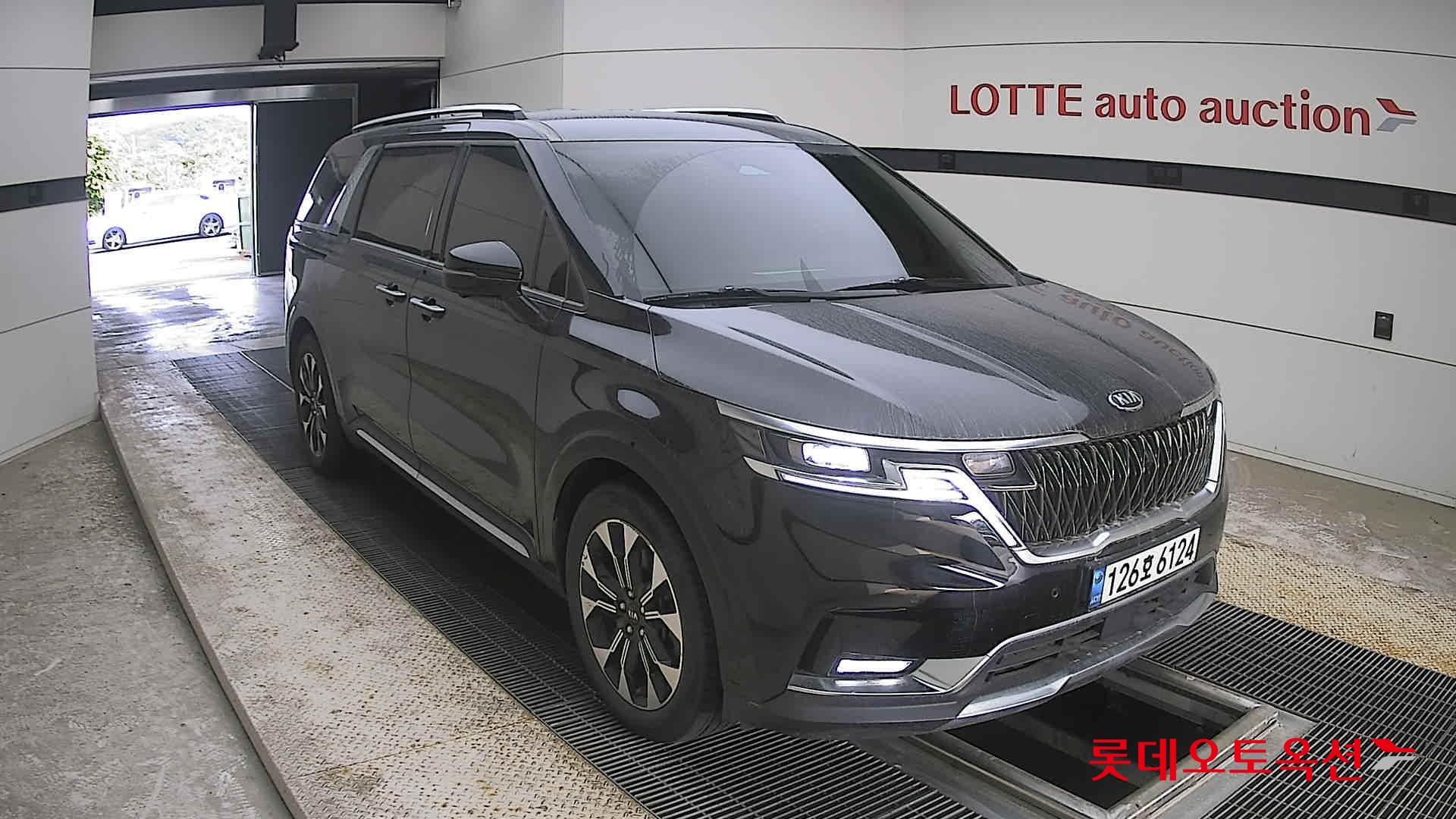 2021 - kia carnival
