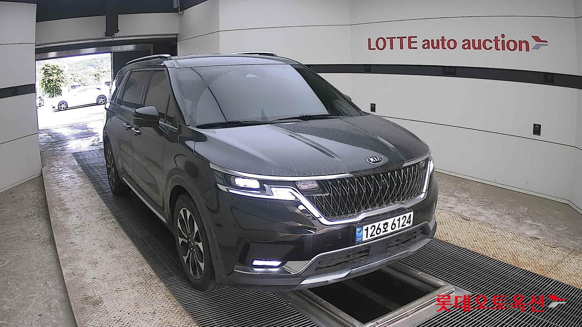2021 - kia carnival