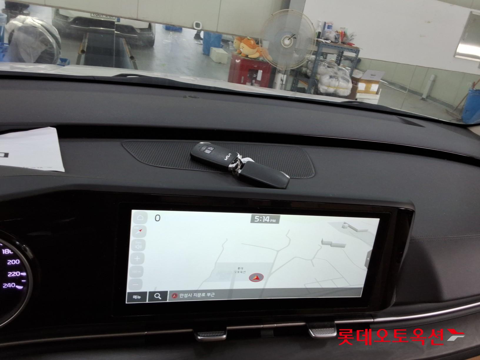 2022 - kia carnival