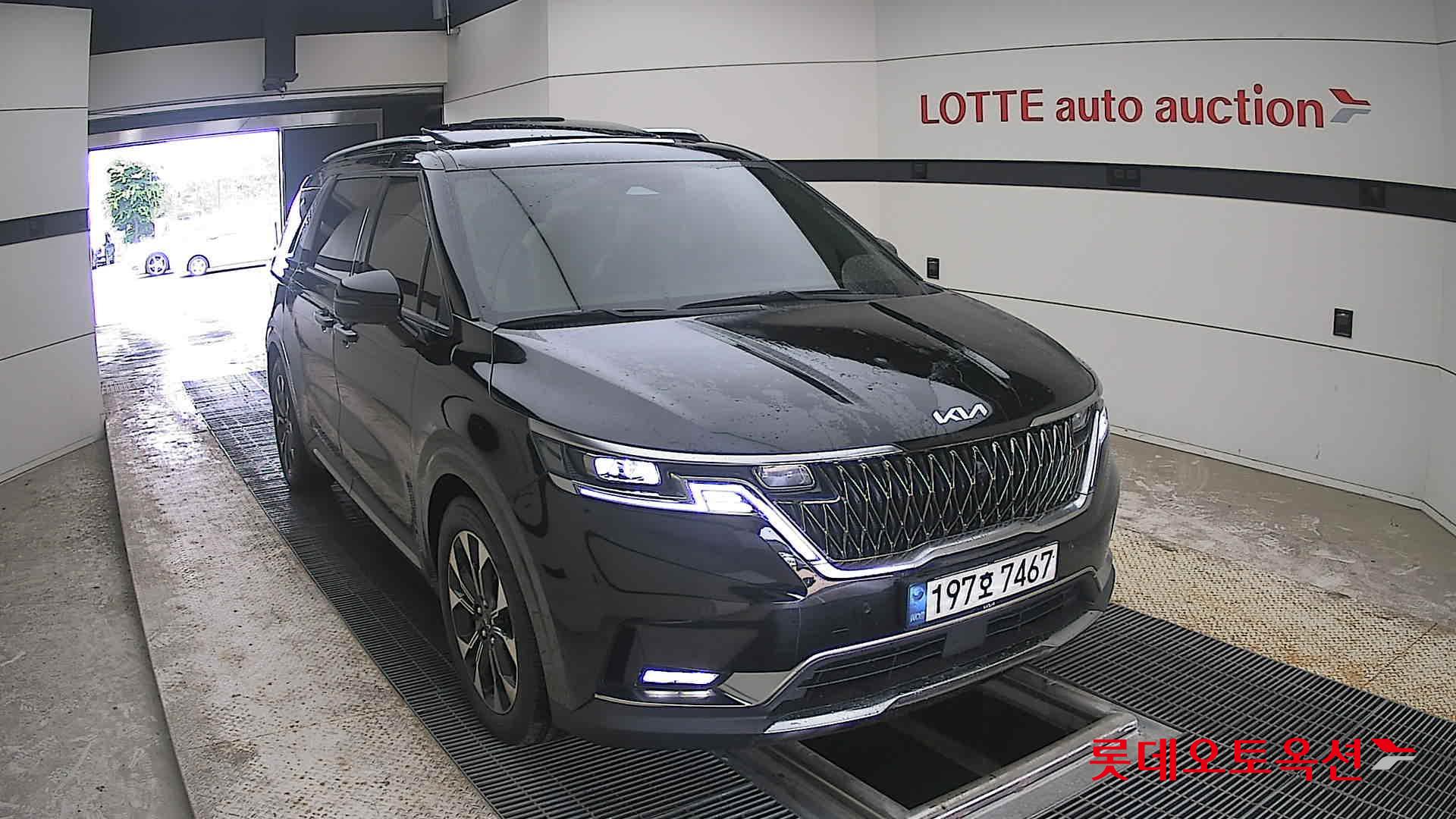 2022 - kia carnival