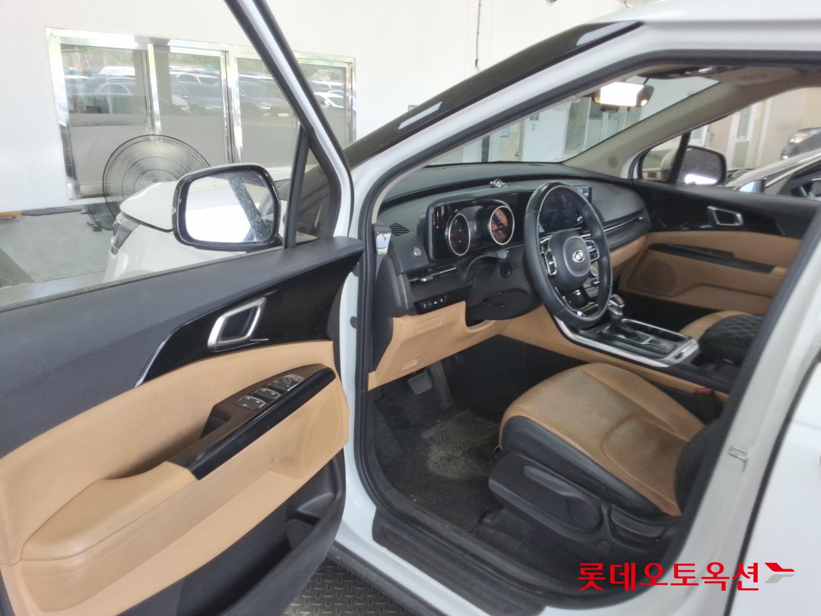 2021 - kia carnival