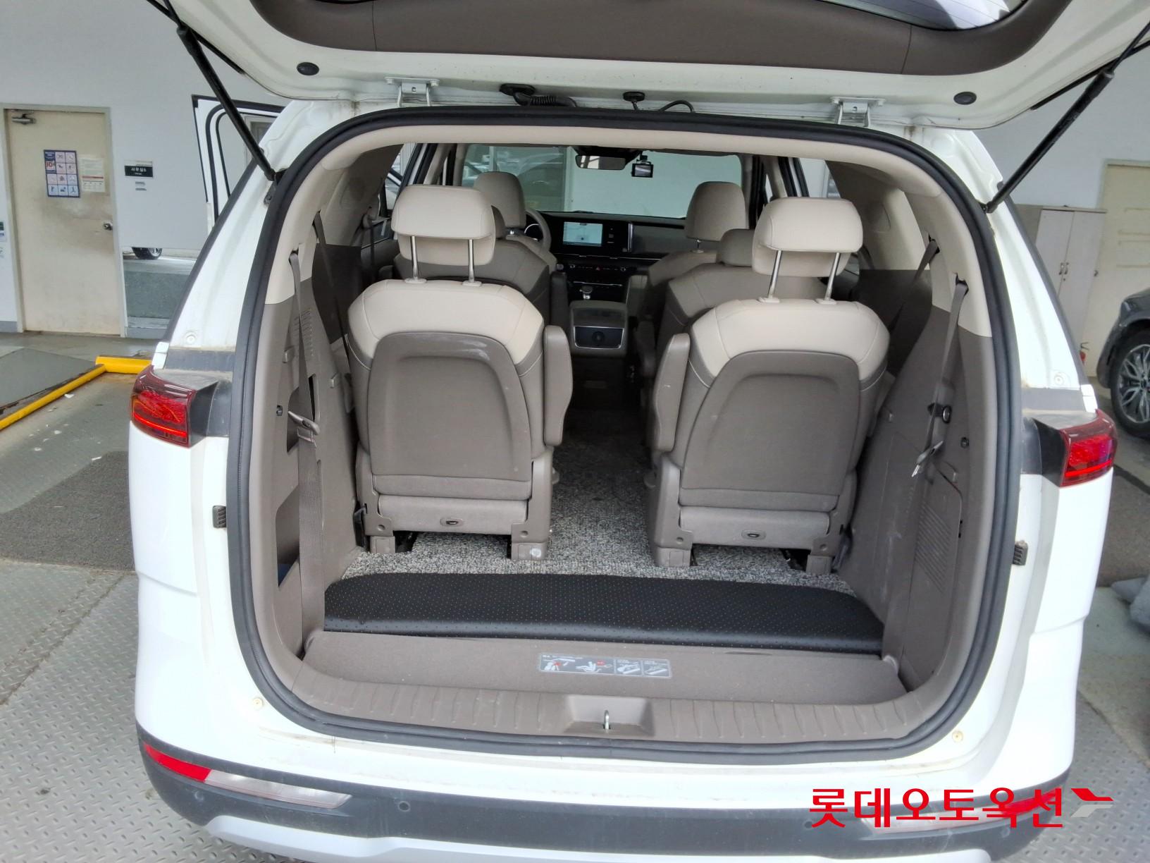 2021 - kia carnival