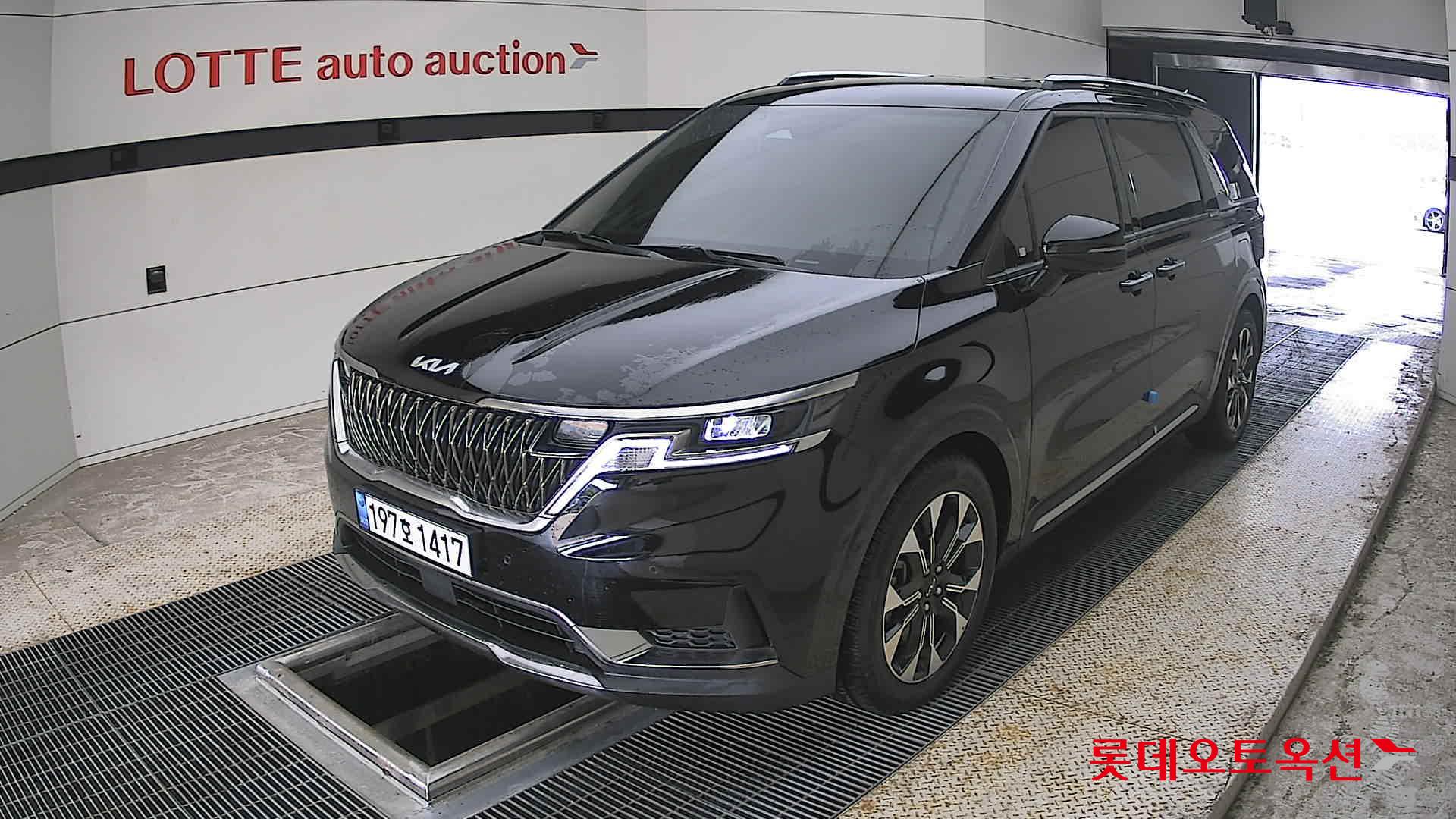 2023 - kia carnival