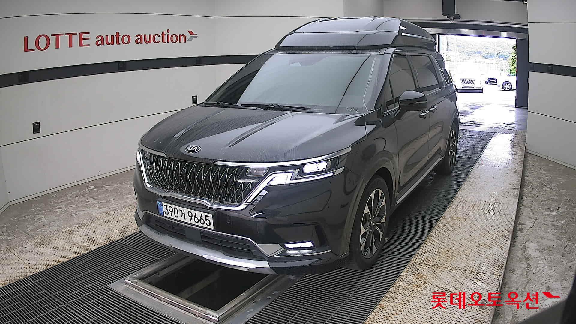 2021 - kia carnival