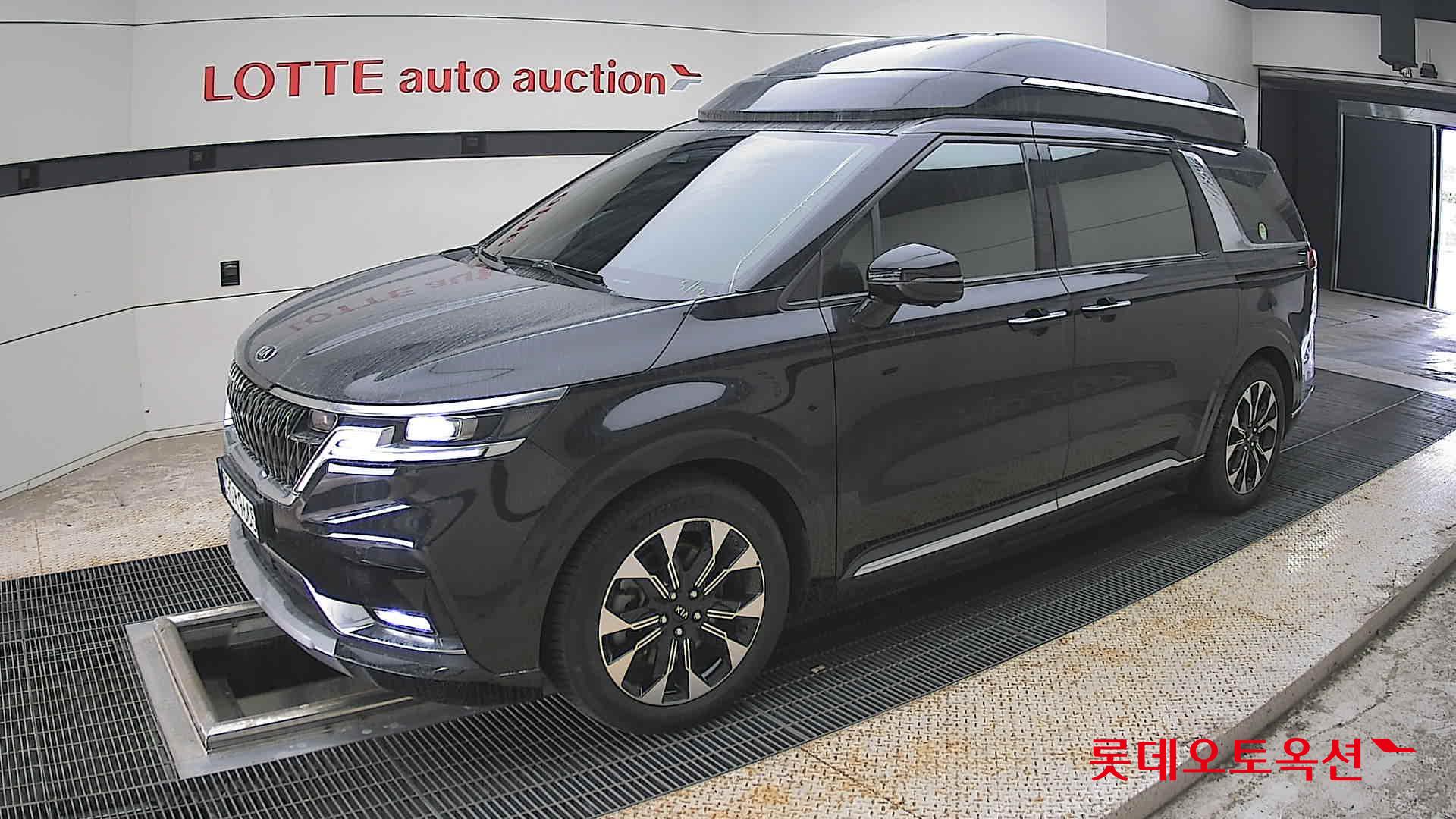 2021 - kia carnival