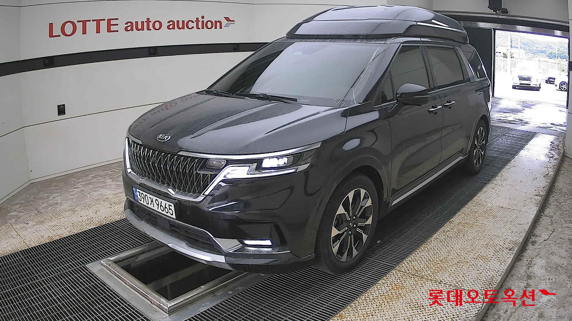 2021 - kia carnival